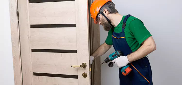 Replace Internal Door Handle with Lock The Colony
